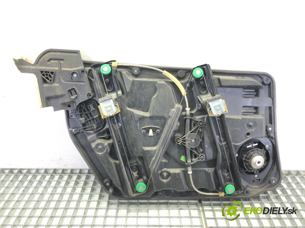 MERCEDES-BENZ KLASA A (W176) 2012 - 2018    A 180 CDI (176.000) 80 kW [109 KM] olej napędowy 2012 - 2014  mechanismus okna pravý přední část A1767200279