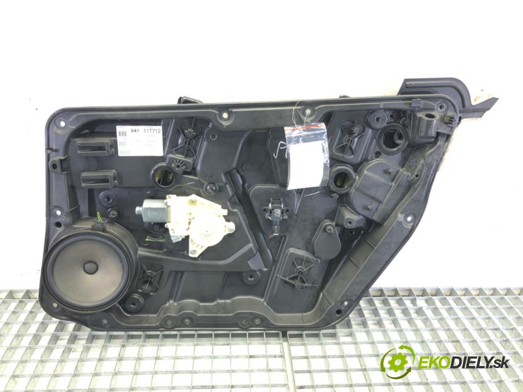 MERCEDES-BENZ KLASA A (W176) 2012 - 2018    A 180 CDI (176.000) 80 kW [109 KM] olej napędowy 2012 - 2014  mechanismus okna pravý přední část A1767200279