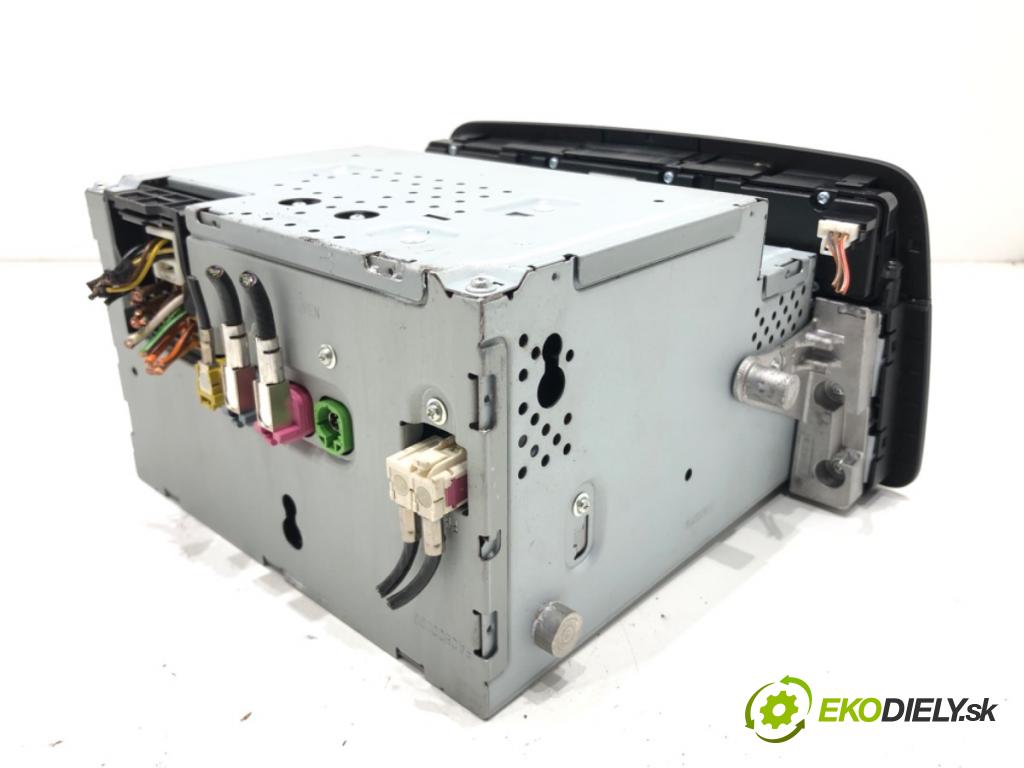 MERCEDES-BENZ KLASA A (W176) 2012 - 2018    A 180 CDI (176.000) 80 kW [109 KM] olej napędowy 2012 - 2014  RADIO A2469006710 (Audio zariadenia)