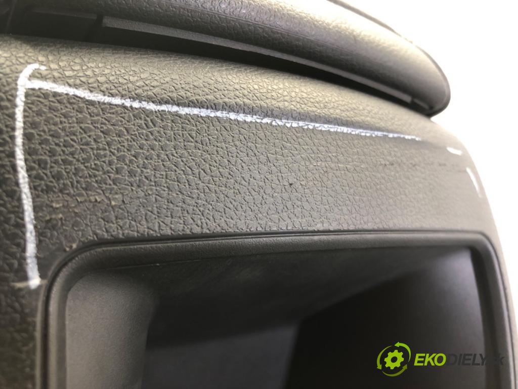 MERCEDES-BENZ KLASA A (W176) 2012 - 2018    A 180 CDI (176.000) 80 kW [109 KM] olej napędowy 2012 - 2014  Tunel stredový  (Stredový tunel / panel)