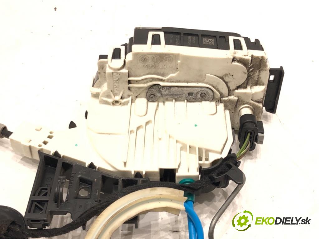 MERCEDES-BENZ KLASA A (W176) 2012 - 2018    A 180 CDI (176.000) 80 kW [109 KM] olej napędowy 2012 - 2014  zámok dveře pravý zadní část A2047302835