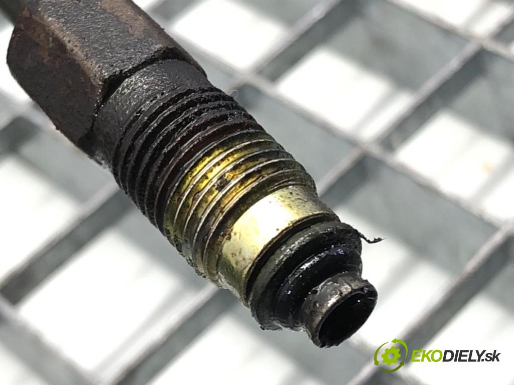 NISSAN X-TRAIL I (T30) 2001 - 2013    2.2 dCi 100 kW [136 KM] olej napędowy 2003 - 2013  hadica servočerpadlo  (Rúrky, hadice servočerpadla)