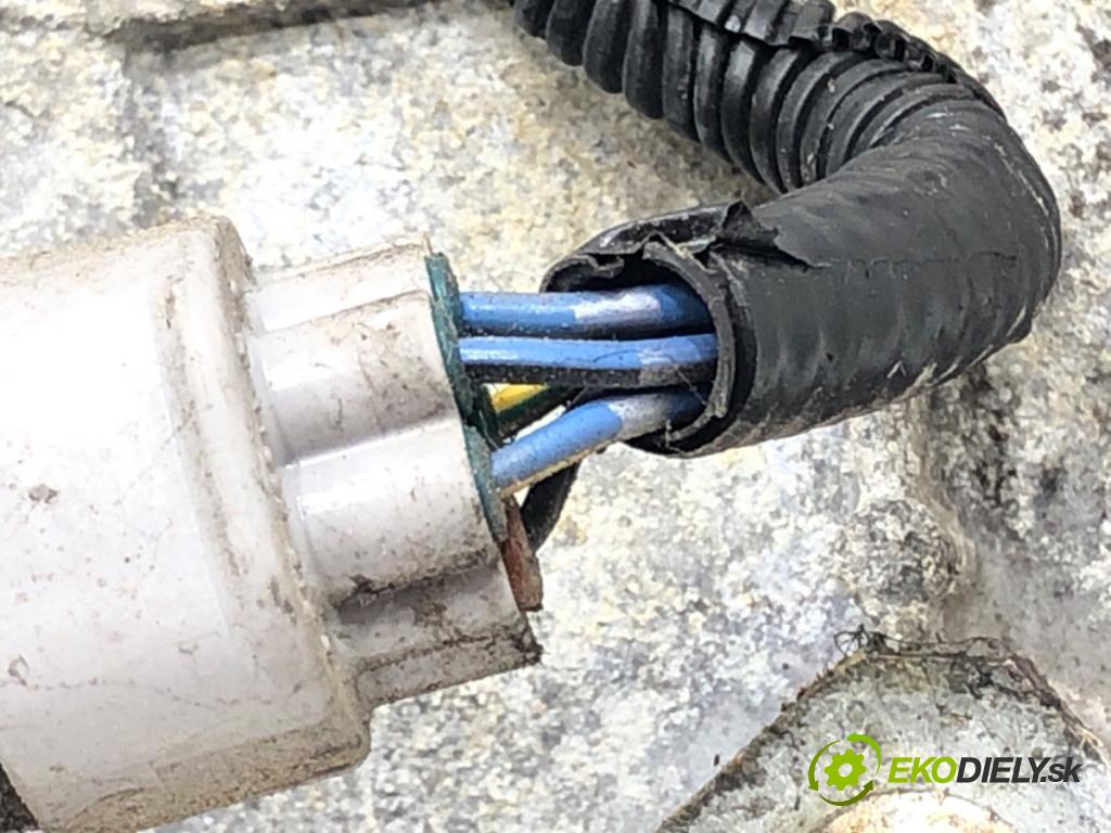 NISSAN X-TRAIL I (T30) 2001 - 2013    2.2 dCi 100 kW [136 KM] olej napędowy 2003 - 2013  Mechanizmus stieračov predný  (Motorčeky stieračov predné)