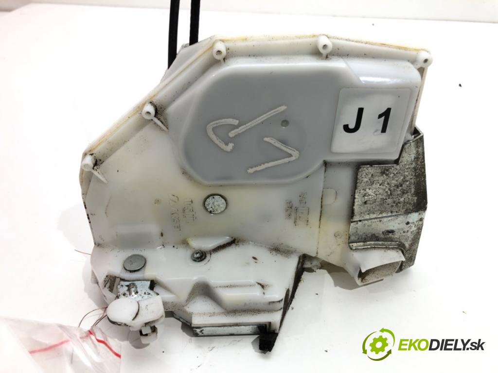 SUZUKI SWIFT III (MZ, EZ) 2005 - 2022    1.3 DDiS (RS 413D) 51 kW [69 KM] olej napędowy 2005 - 2022  zámok dveře levý přední část