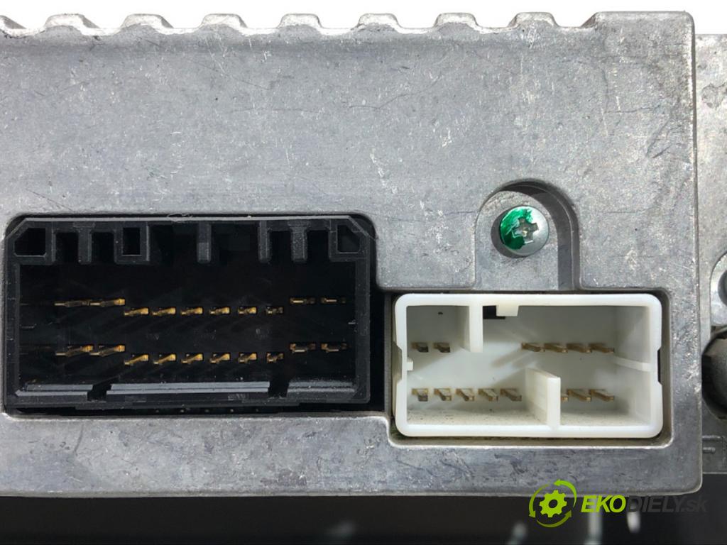 SUZUKI SWIFT III (MZ, EZ) 2005 - 2022    1.3 DDiS (RS 413D) 51 kW [69 KM] olej napędowy 2005 - 2022  RADIO 39101-62J0 (Audio zariadenia)