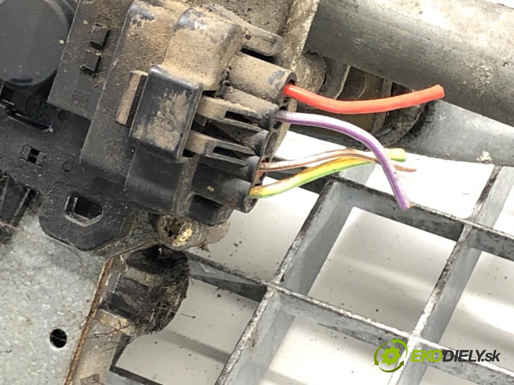 PEUGEOT 307 (3A/C) 2000 - 2012    2.0 HDi 90 66 kW [90 KM] olej napędowy 2000 - 2007  Mechanizmus stieračov predný  (Motorčeky stieračov predné)