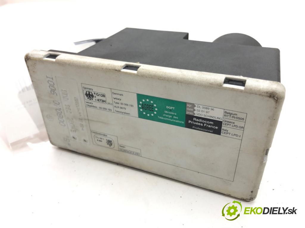 AUDI A4 B5 Avant (8D5) 1994 - 2002    1.9 TDI 85 kW [115 KM] olej napędowy 2000 - 2001  pumpa centrálneho zámku 8D0862257B (Riadiace jednotky centrálneho zámku)