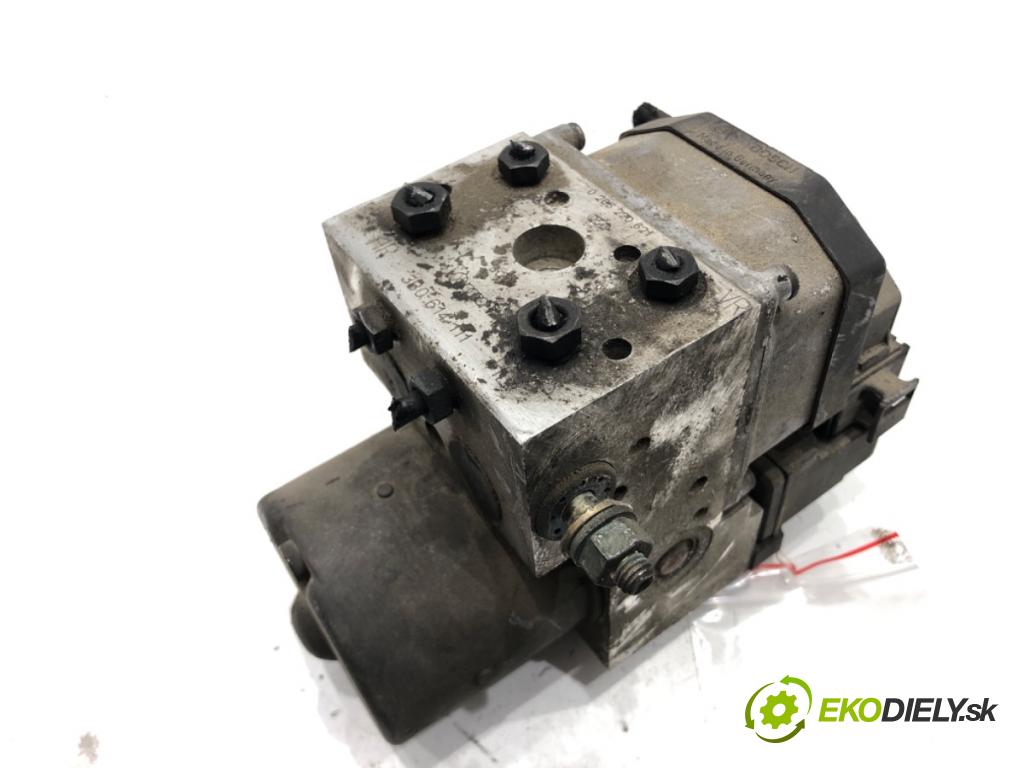 AUDI A4 B5 Avant (8D5) 1994 - 2002    1.9 TDI 85 kW [115 KM] olej napędowy 2000 - 2001  Pumpa ABS 0273004573 (Pumpy ABS)