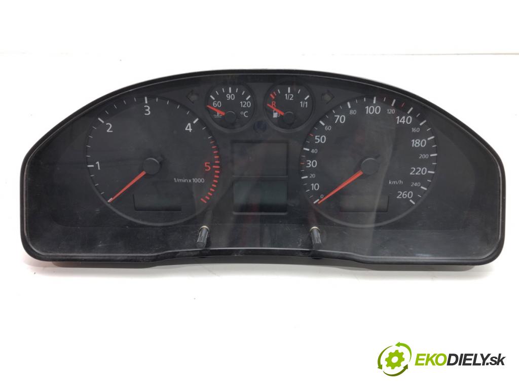AUDI A4 B5 Avant (8D5) 1994 - 2002    1.9 TDI 85 kW [115 KM] olej napędowy 2000 - 2001  Prístrojovka 8D0920900M (Prístrojové dosky, displeje)