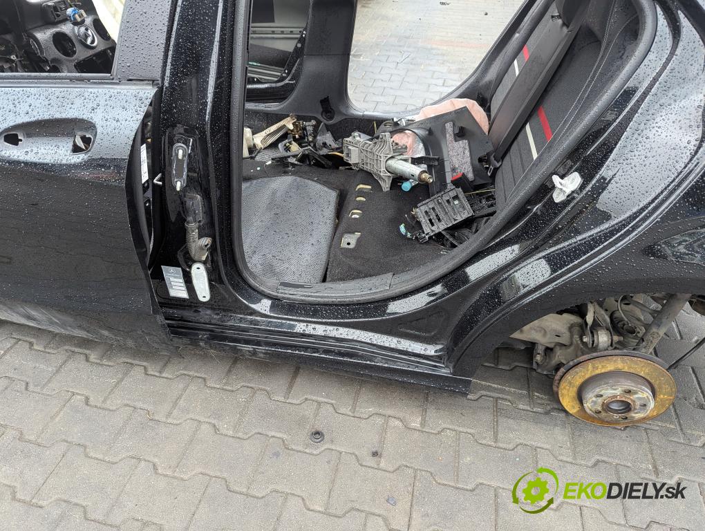 MERCEDES-BENZ KLASA A (W176) 2012 - 2018    A 180 CDI (176.000) 80 kW [109 KM] olej napędowy 2012 - 2014  KAROSERIA ČTVRŤÁK blatník zadní část levý pravý POŠTY: prahy střecha