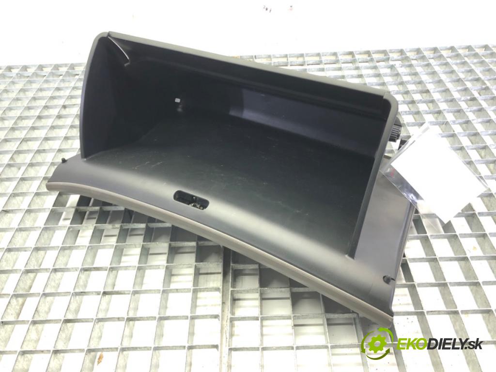 HONDA CIVIC VIII sedan (FD, FA) 2005 - 2022    1.8 (FD1, FD7) 103 kW [140 KM] benzyna 2005 - 2012  Priehradka, kastlík spolujazdca  (Priehradky, kastlíky)