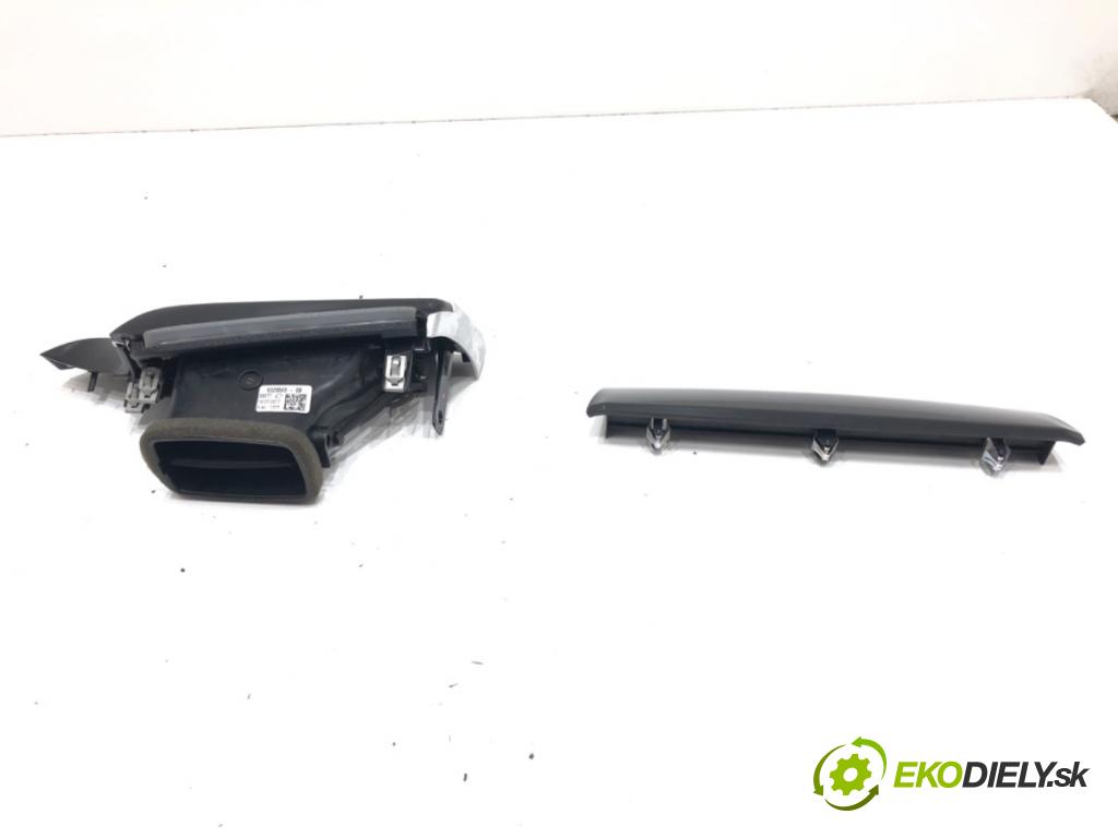 BMW 5 (G30, F90) 2016 - 2022    540 i xDrive 250 kW [340 KM] benzyna 2016 - 2020  lišty kryt 9329579 8071619 (Lišty)