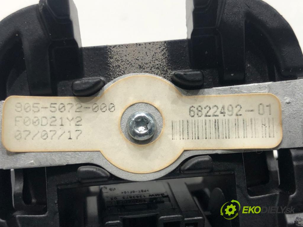 BMW 5 (G30, F90) 2016 - 2022    540 i xDrive 250 kW [340 KM] benzyna 2016 - 2020  zpětné zrcátko vnitřní 6822492 (Světla vnitřní)