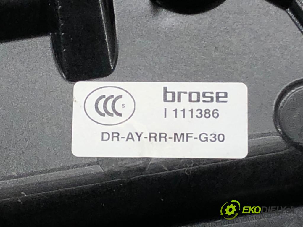 BMW 5 (G30, F90) 2016 - 2022    540 i xDrive 250 kW [340 KM] benzyna 2016 - 2020  mechanismus okna pravý zadní část