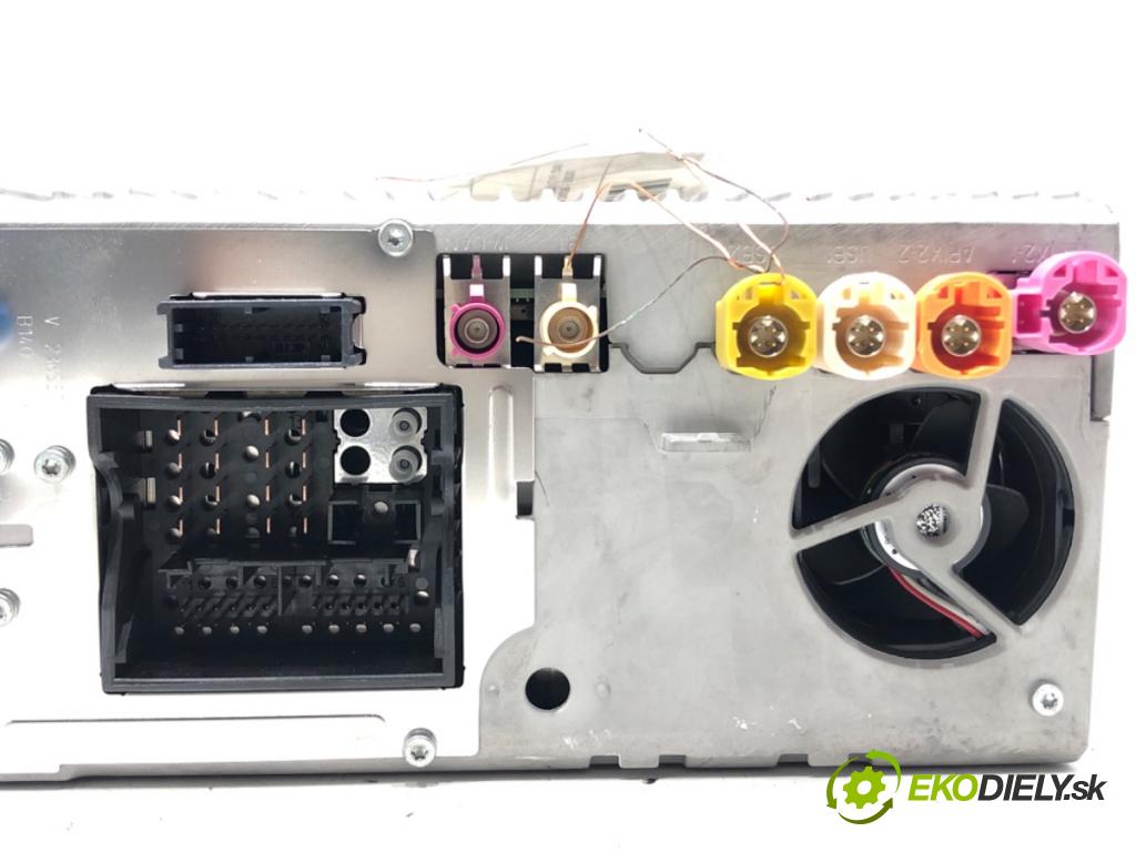 BMW 5 (G30, F90) 2016 - 2022    540 i xDrive 250 kW [340 KM] benzyna 2016 - 2020  RADIO 8804462 (Audio zariadenia)