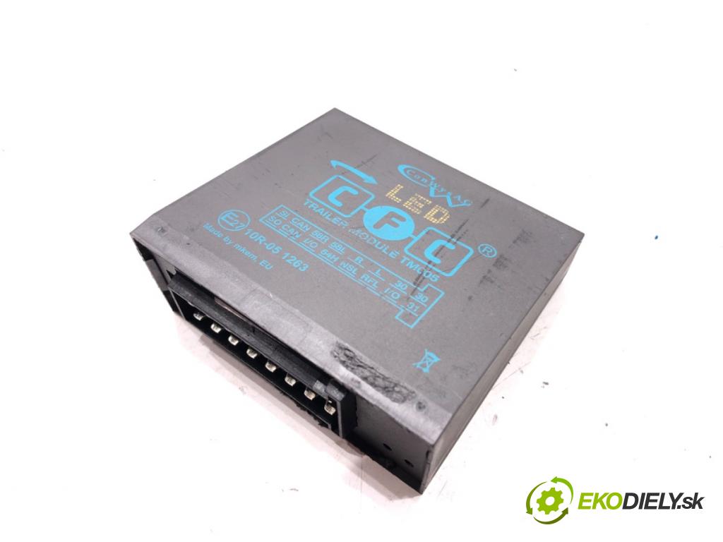 BMW 5 (G30, F90) 2016 - 2022    540 i xDrive 250 kW [340 KM] benzyna 2016 - 2020  Modul ťažného oka 10R-051263 (Ostatné)