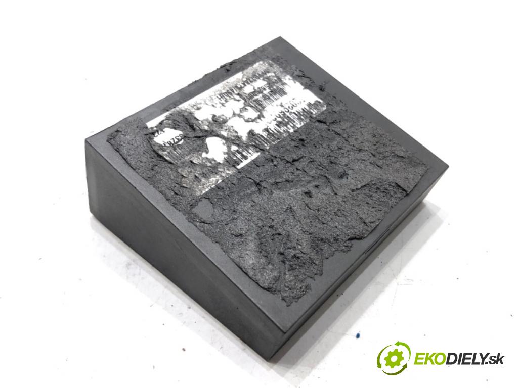 BMW 5 (G30, F90) 2016 - 2022    540 i xDrive 250 kW [340 KM] benzyna 2016 - 2020  Modul ťažného oka 10R-051263 (Ostatné)