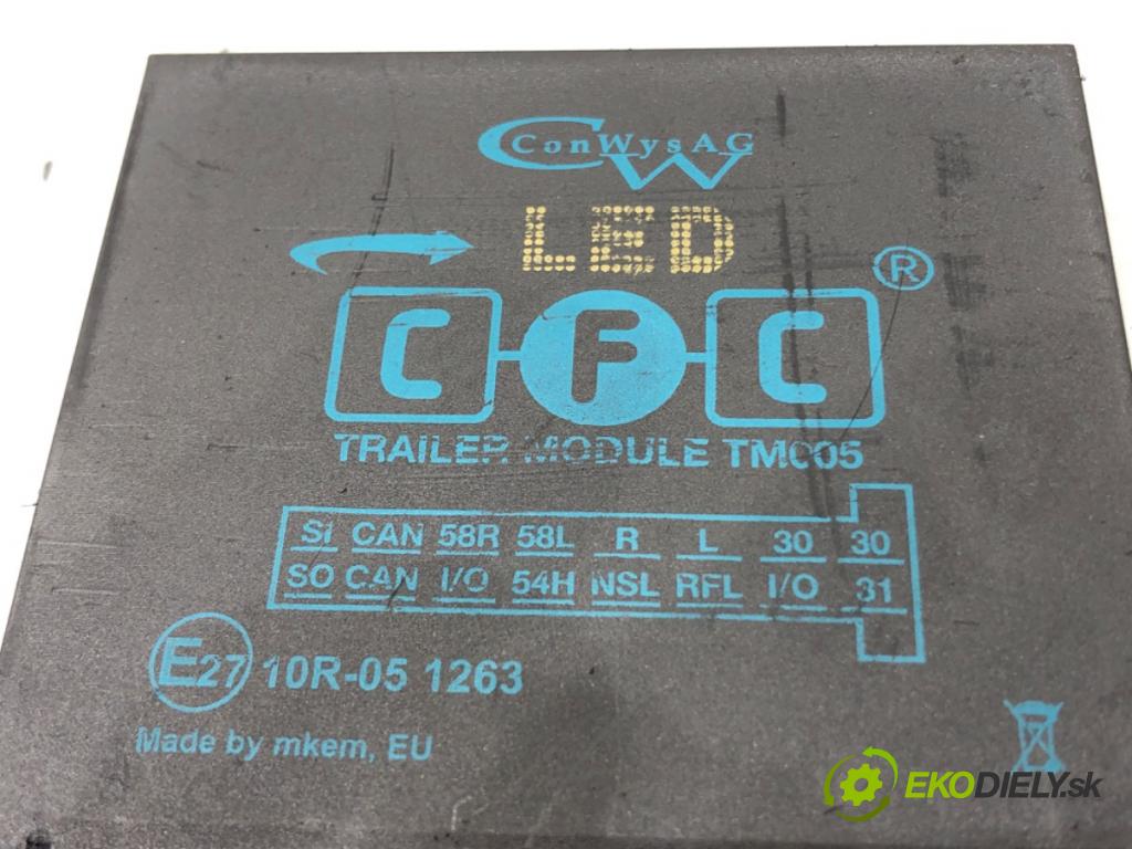 BMW 5 (G30, F90) 2016 - 2022    540 i xDrive 250 kW [340 KM] benzyna 2016 - 2020  Modul ťažného oka 10R-051263 (Ostatné)