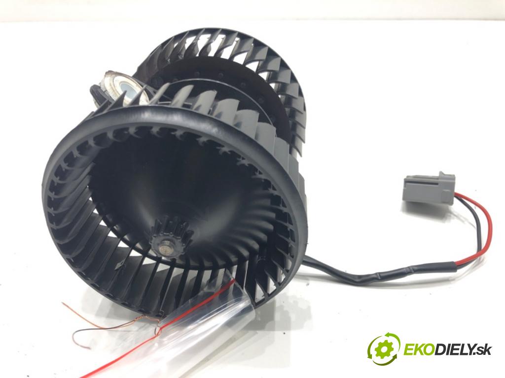 BMW 5 (G30, F90) 2016 - 2022    540 i xDrive 250 kW [340 KM] benzyna 2016 - 2020  ventilátor kúrenia 16473585
