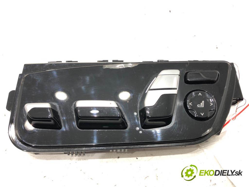BMW 5 (G30, F90) 2016 - 2022    540 i xDrive 250 kW [340 KM] benzyna 2016 - 2020  Panel nastavenia sedačky ľavy predný 6834261
