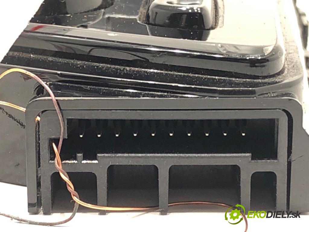 BMW 5 (G30, F90) 2016 - 2022    540 i xDrive 250 kW [340 KM] benzyna 2016 - 2020  Panel nastavenia sedačky ľavy predný 6834261