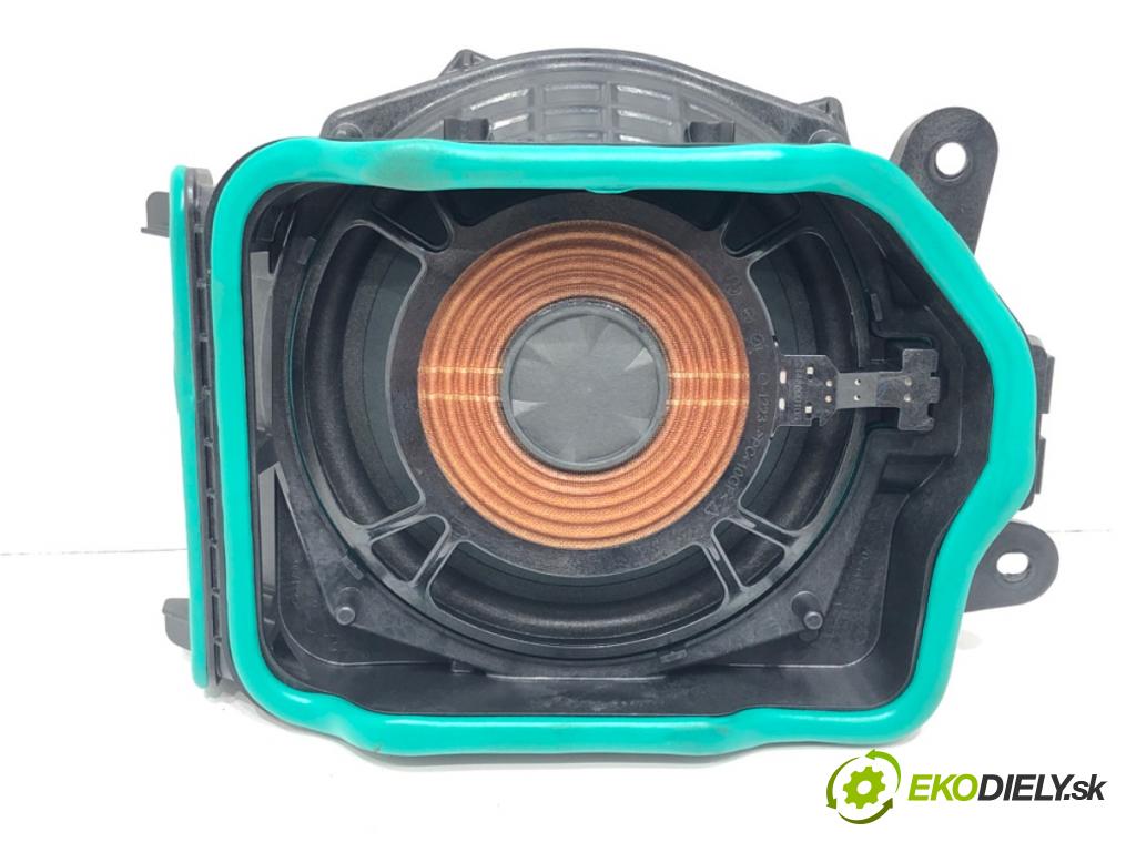 BMW 5 (G30, F90) 2016 - 2022    540 i xDrive 250 kW [340 KM] benzyna 2016 - 2020  subwoofer 6801076 (Audio zariadenia)