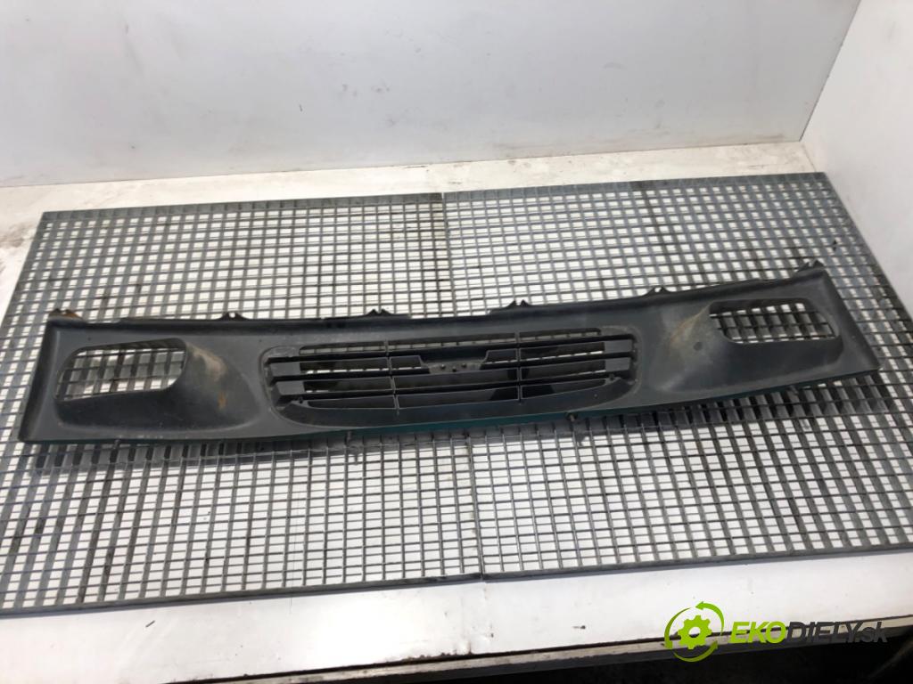 DAEWOO LUBLIN II Autobus 1997 - 2022    2.4 TD 64 kW [87 KM] olej napędowy 1997 - 1999  mřížka maska  (Mřížky (masky) chladičů)