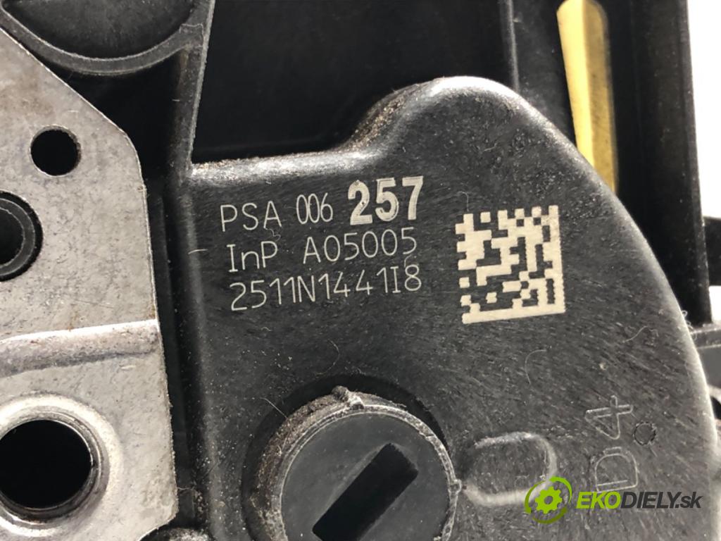 PEUGEOT 508 I (8D_) 2010 - 2018    1.6 HDi 82 kW [112 KM] olej napędowy 2010 - 2018  zámok dveře pravý přední část 006257