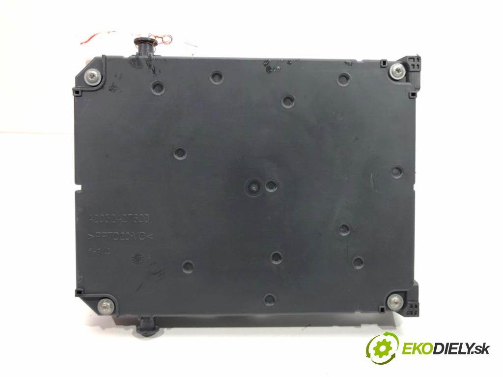 PEUGEOT 508 I (8D_) 2010 - 2018    1.6 HDi 82 kW [112 KM] olej napędowy 2010 - 2018  modul BSI 9665547580 (Pojistkové skříňky)