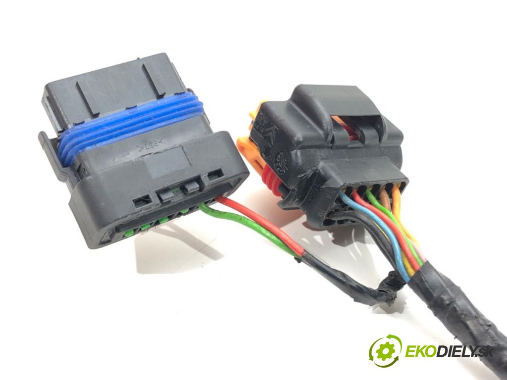 PEUGEOT 508 I sedan 2012 82 kW 1.6 HDi 1560 Spätné zrkadlo pravé  (Kľučka dverí ostatné)