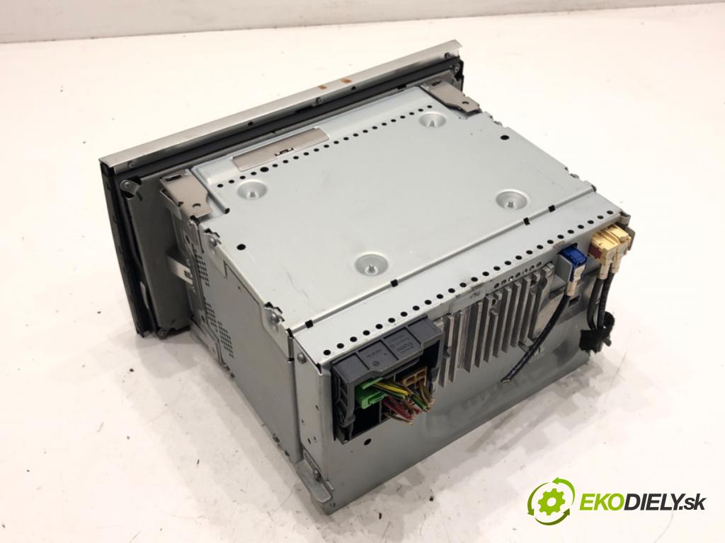 AUDI A4 B7 Avant (8ED) 2004 - 2008    2.0 TDI 103 kW [140 KM] olej napędowy 2004 - 2008  RADIO Navigácia 8E0035192G (Audio zariadenia)