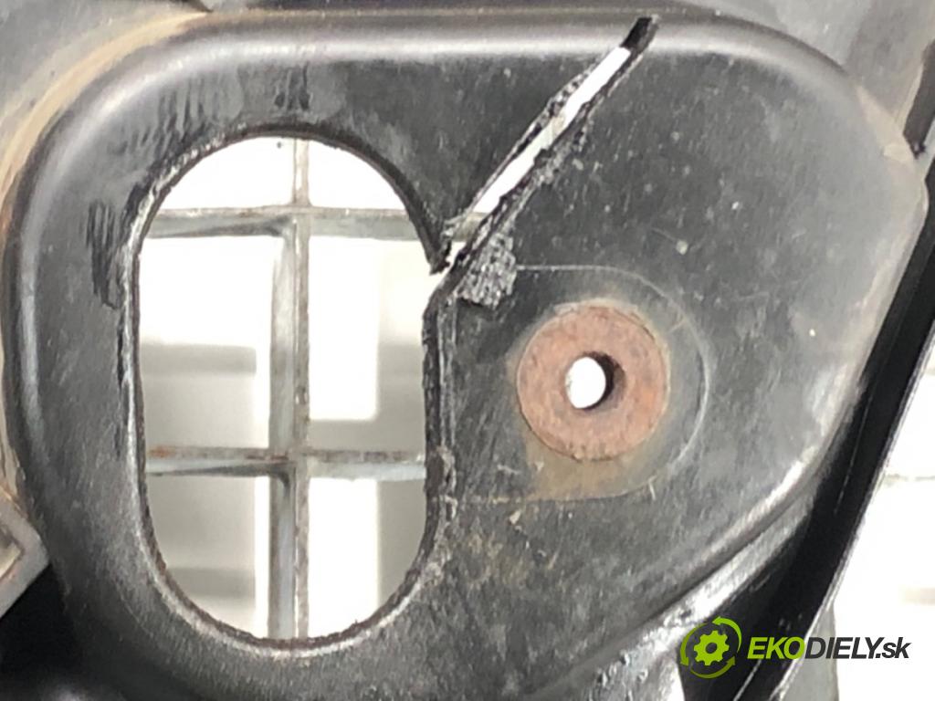 AUDI A4 B7 Avant (8ED) 2004 - 2008    2.0 TDI 103 kW [140 KM] olej napędowy 2004 - 2008  držák přední část  (Výztuhy přední)