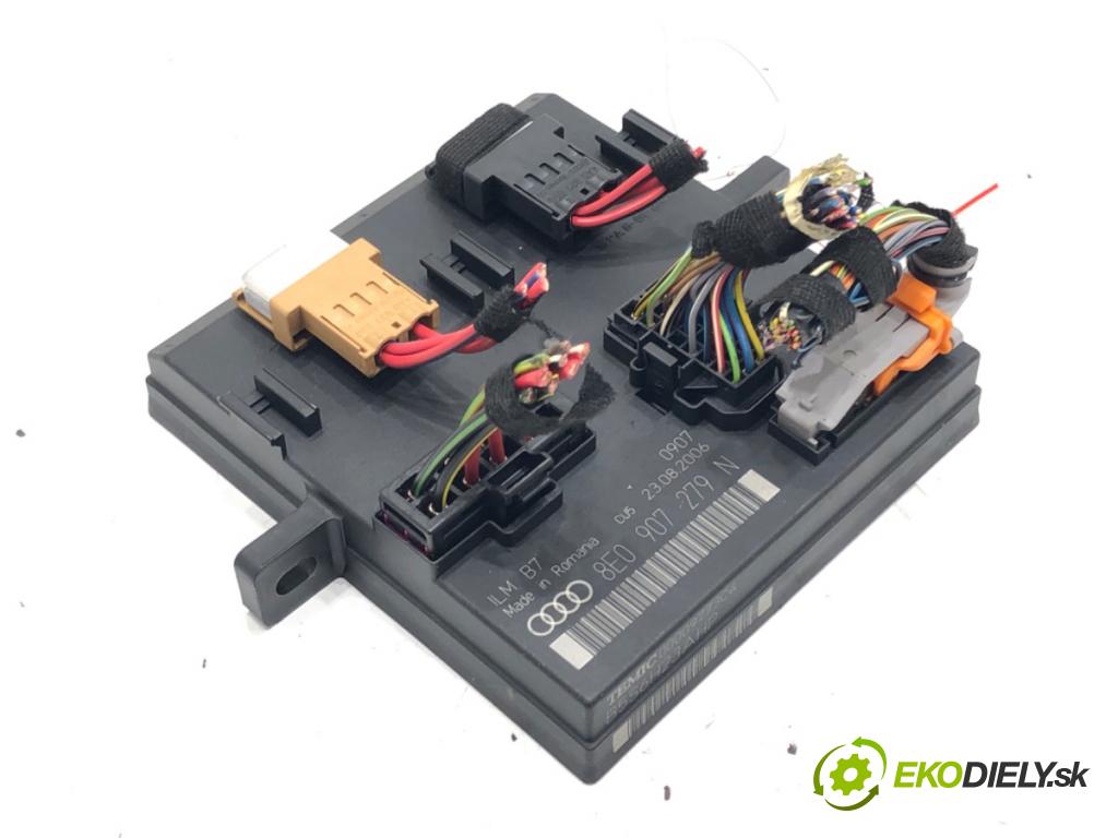 AUDI A4 B7 Avant (8ED) 2004 - 2008    2.0 TDI 103 kW [140 KM] olej napędowy 2004 - 2008  Modul svetiel 8E0907279N (Ostatné)