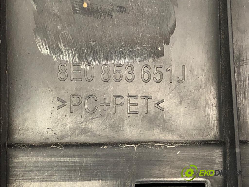 AUDI A4 B7 Avant (8ED) 2004 - 2008    2.0 TDI 103 kW [140 KM] olej napędowy 2004 - 2008  mřížka maska 8E0853651J (Mřížky (masky) chladičů)