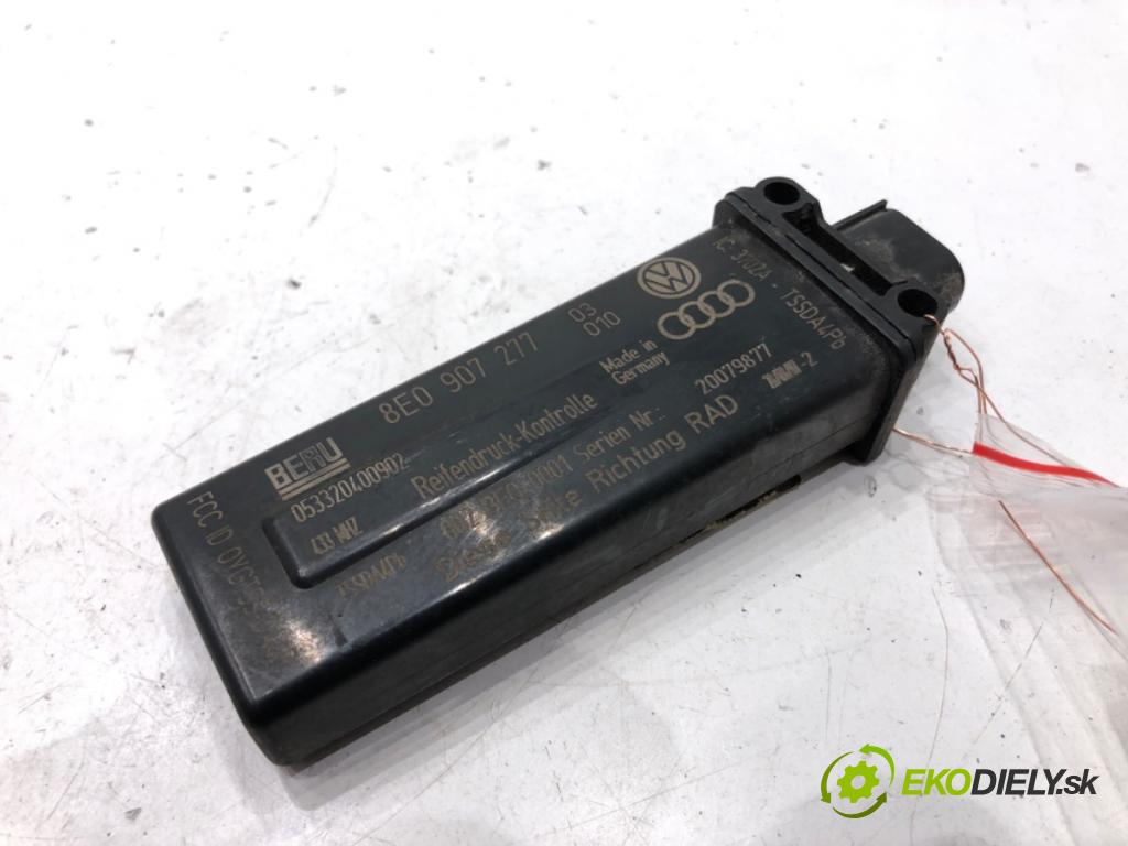 AUDI A4 B7 Avant (8ED) 2004 - 2008    2.0 TDI 103 kW [140 KM] olej napędowy 2004 - 2008  snímač tlaku OPON 8E0907277 (Snímače tlaku v pneumatikách)