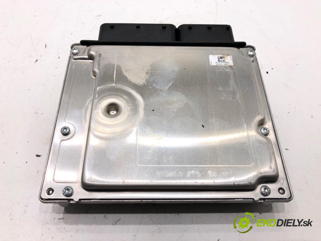 BMW X3 (E83) 2003 - 2011    2.0 sd 130 kW [177 KM] olej napędowy 2007 - 2008  riadiaca jednotka Motor 7811999 0281013924 (Riadiace jednotky)