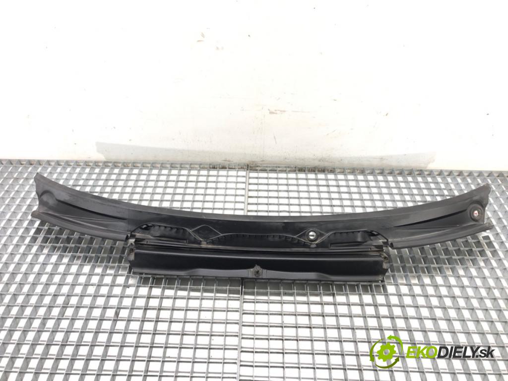 BMW X3 (E83) 2003 - 2011    2.0 sd 130 kW [177 KM] olej napędowy 2007 - 2008  Torpédo, plast pod čelné okno  (Torpéda)