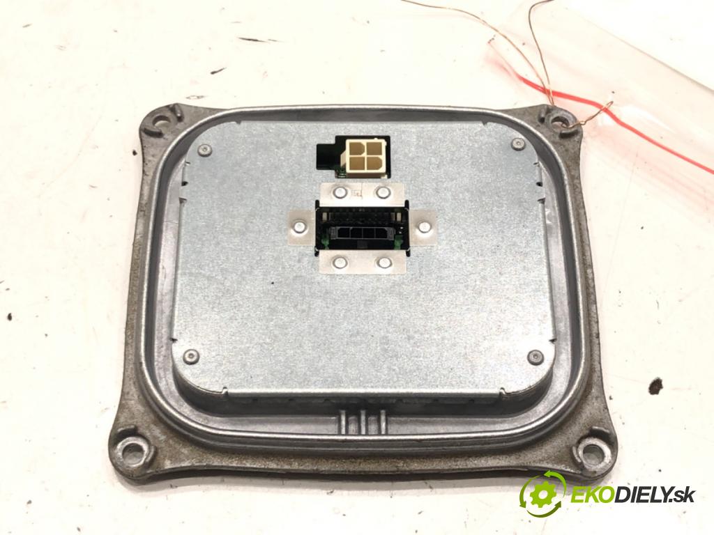 BMW X3 (E83) 2003 - 2011    2.0 sd 130 kW [177 KM] olej napędowy 2007 - 2008  Menič XENON 1307329153 (Riadiace jednotky xenónu)