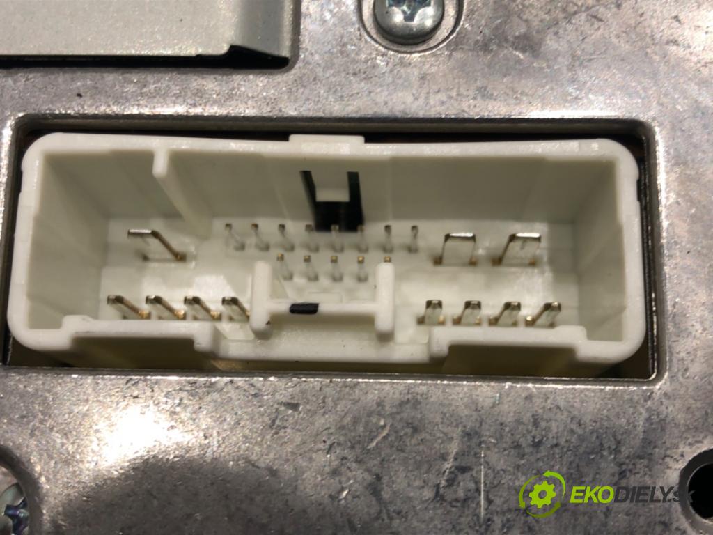 MAZDA 2 (DE_, DH_) 2007 - 2015    1.4 MZR-CD 50 kW [68 KM] olej napędowy 2008 - 2015  RADIO 14797726 (Audio zariadenia)