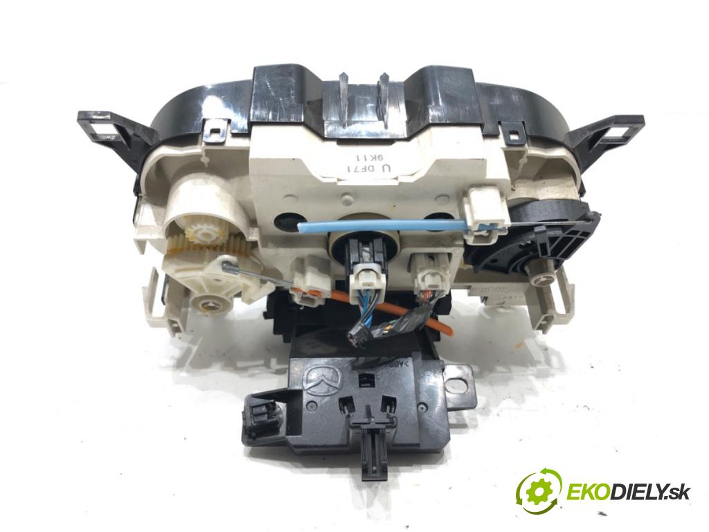 MAZDA 2 (DE_, DH_) 2007 - 2015    1.4 MZR-CD 50 kW [68 KM] olej napędowy 2008 - 2015  Panel ovládania kúrenia UDF71 (Prepínače, spínače, tlačidlá a ovládače kúrenia)
