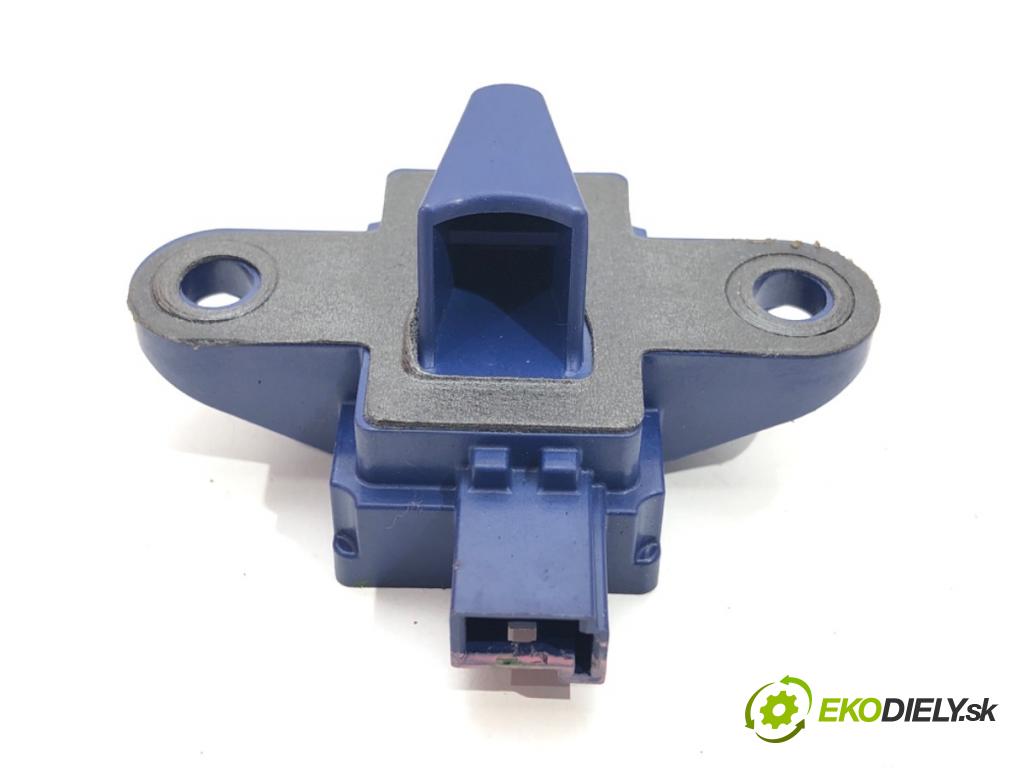 JEEP COMPASS (MP, M6) 2016 - 2022    2.4 MultiAir 4x4 129 kW [175 KM] benzyna 2017 - 2022  Snímač nárazu 53328368 (Snímače nárazu)