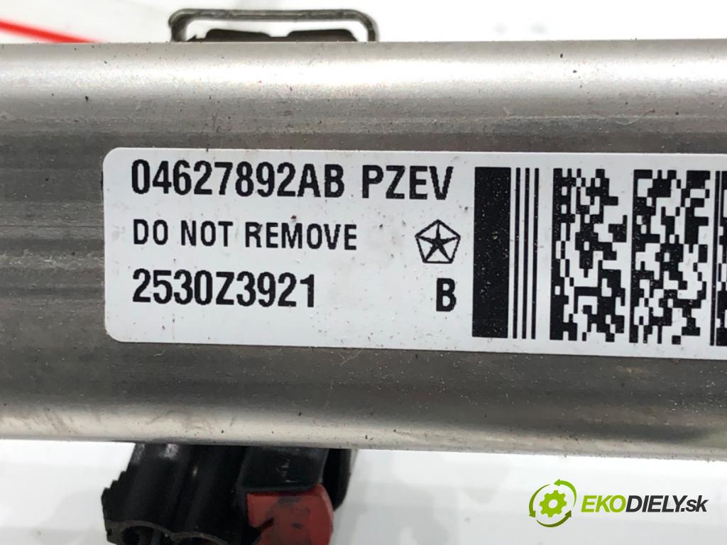 JEEP COMPASS (MP, M6) 2016 - 2022    2.4 MultiAir 4x4 129 kW [175 KM] benzyna 2017 - 2022  Lišta vstrekovacia 04593986AB (Vstrekovacie lišty)