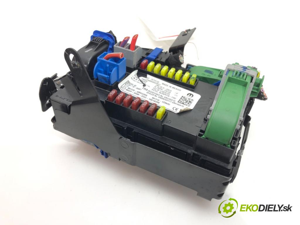 JEEP COMPASS (MP, M6) 2016 - 2022    2.4 MultiAir 4x4 129 kW [175 KM] benzyna 2017 - 2022  modul BSI 28720130 (Pojistkové skříňky)