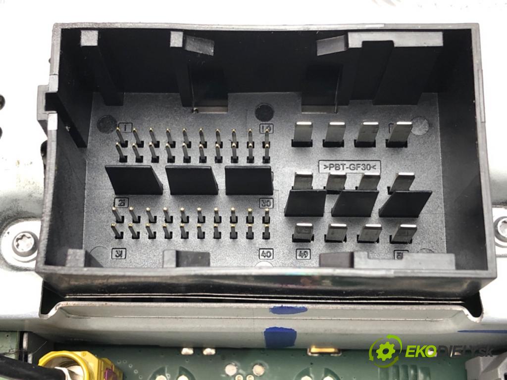 JEEP COMPASS (MP, M6) 2016 - 2022    2.4 MultiAir 4x4 129 kW [175 KM] benzyna 2017 - 2022  RADIO P68516953AA (Audio zariadenia)