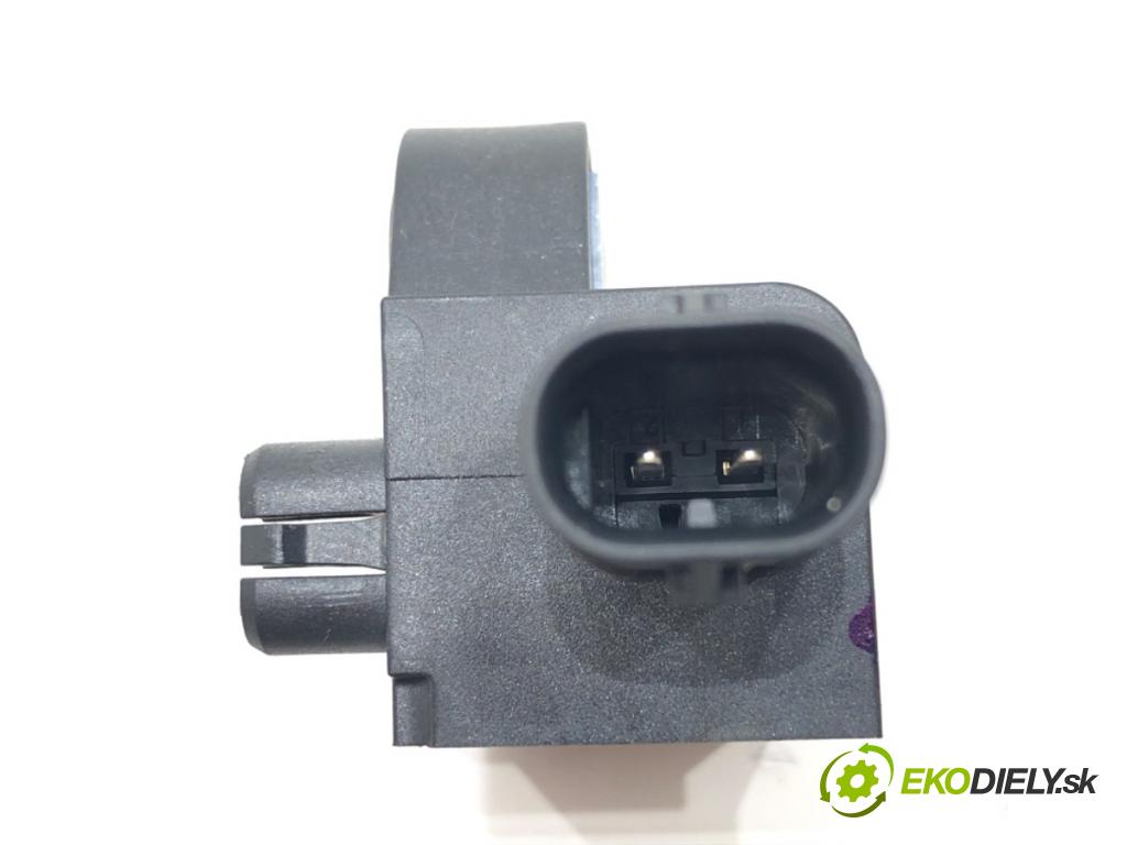 JEEP COMPASS (MP, M6) 2016 - 2022    2.4 MultiAir 4x4 129 kW [175 KM] benzyna 2017 - 2022  Snímač nárazu 68245079AB (Snímače nárazu)