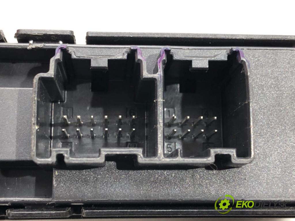 JEEP COMPASS (MP, M6) 2016 - 2022    2.4 MultiAir 4x4 129 kW [175 KM] benzyna 2017 - 2022  Modul Riadiaca jednotka 068413485AC (Ostatné)