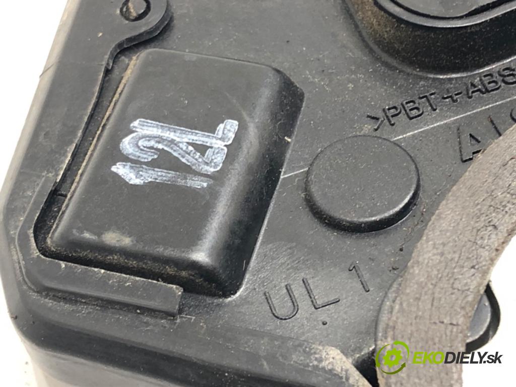 TOYOTA COROLLA Verso (ZER_, ZZE12_, R1_) 2004 - 2009    2.2 D-4D (AUR10_) 100 kW [136 KM] olej napędowy 2005 - 2009  zámok dveře levý zadní část