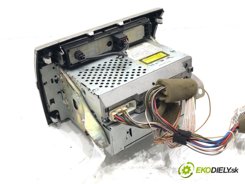 TOYOTA COROLLA Verso (ZER_, ZZE12_, R1_) 2004 - 2009    2.2 D-4D (AUR10_) 100 kW [136 KM] olej napędowy 2005 - 2009  RADIO 86120-0F010 (Audio zariadenia)