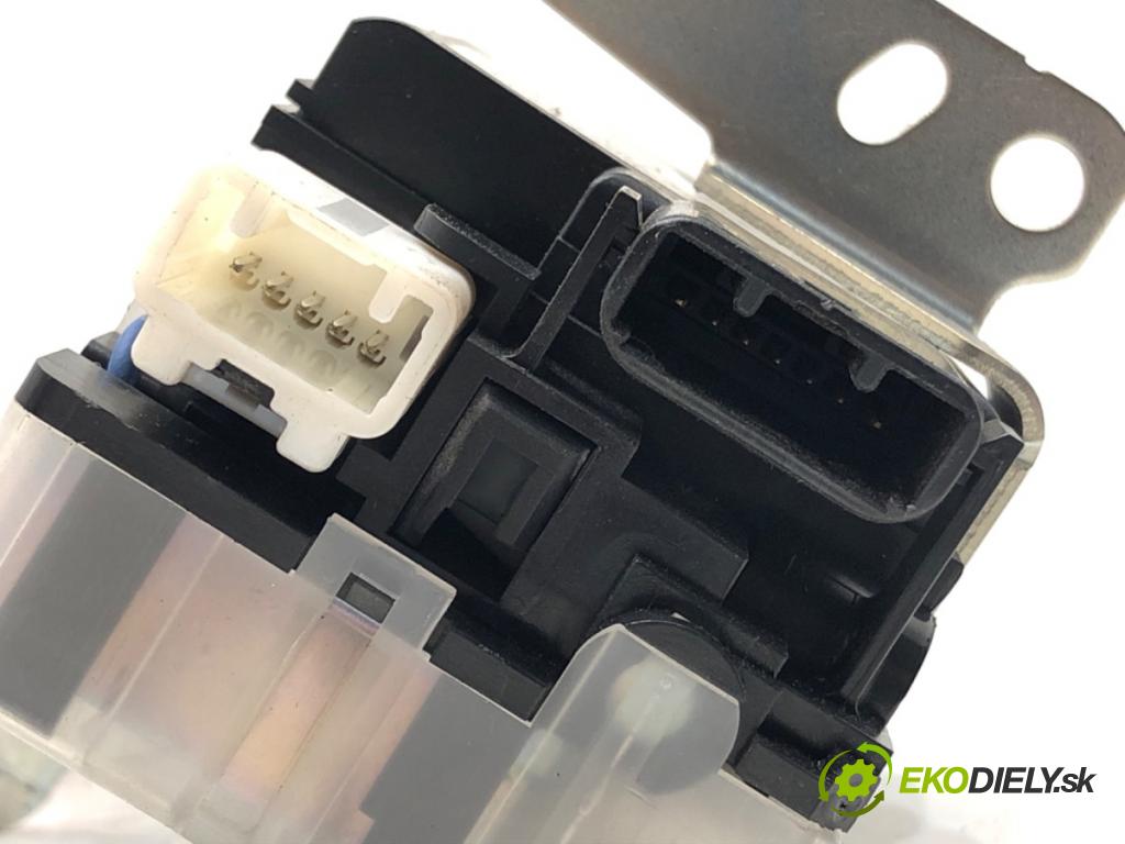 TOYOTA COROLLA Verso (ZER_, ZZE12_, R1_) 2004 - 2009    2.2 D-4D (AUR10_) 100 kW [136 KM] olej napędowy 2005 - 2009  spinačka 626399-000 (Spínacie skrinky a kľúče)