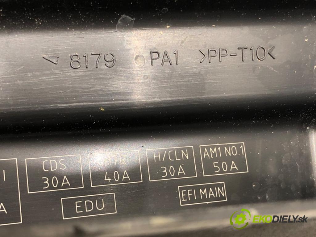 TOYOTA COROLLA Verso (ZER_, ZZE12_, R1_) 2004 - 2009    2.2 D-4D (AUR10_) 100 kW [136 KM] olej napędowy 2005 - 2009  skříňka poistková  (Pojistkové skříňky)